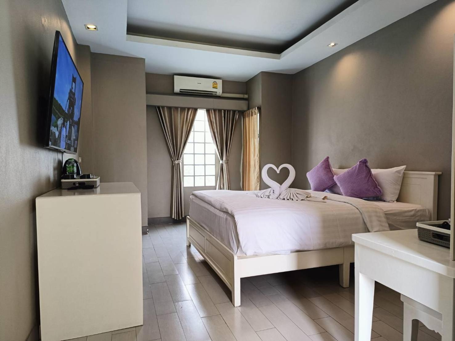 เดอะ แบตเตอรี พาร์ค มิดทาวน์ บูทิก โฮเต็ล Hotel เชียงใหม่ ภายนอก รูปภาพ